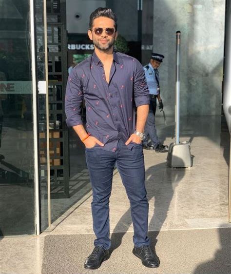 rahul vaidya height